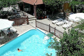 Voula Apartments Aegina Bagian luar foto