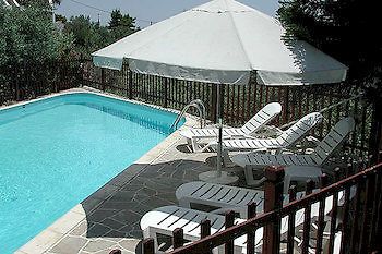 Voula Apartments Aegina Bagian luar foto